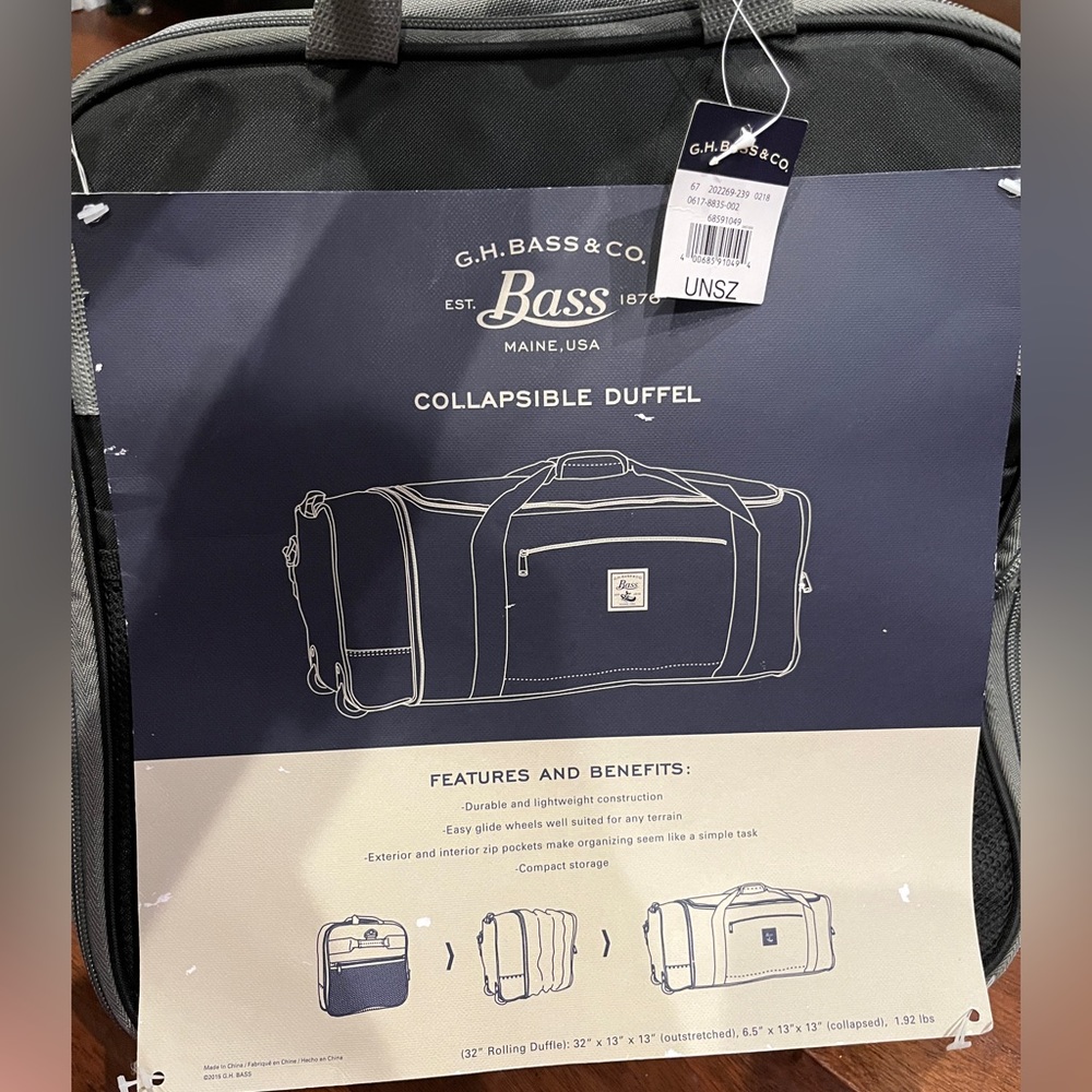Bass NWT collapsible duffel bag